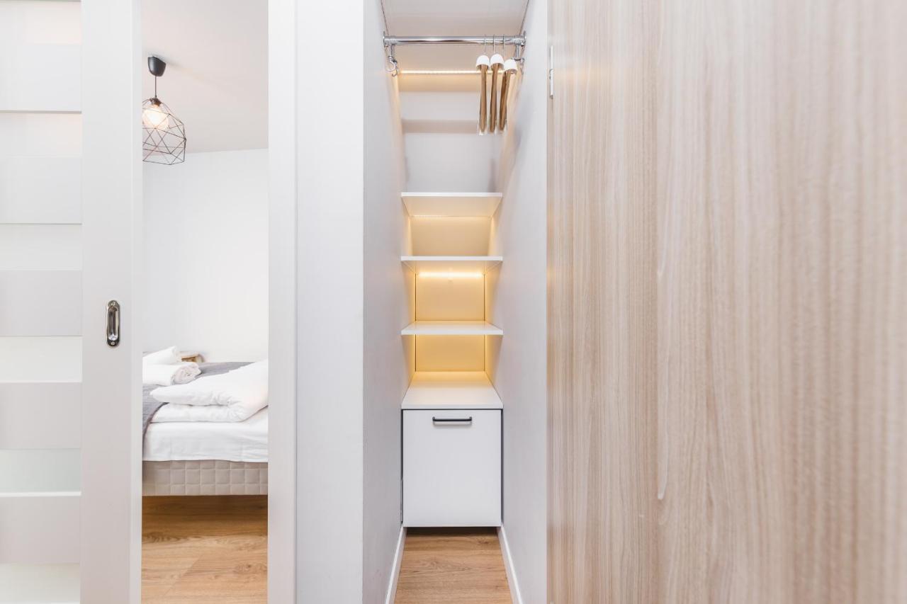 Sunflower Apartment Old Town Краков Экстерьер фото