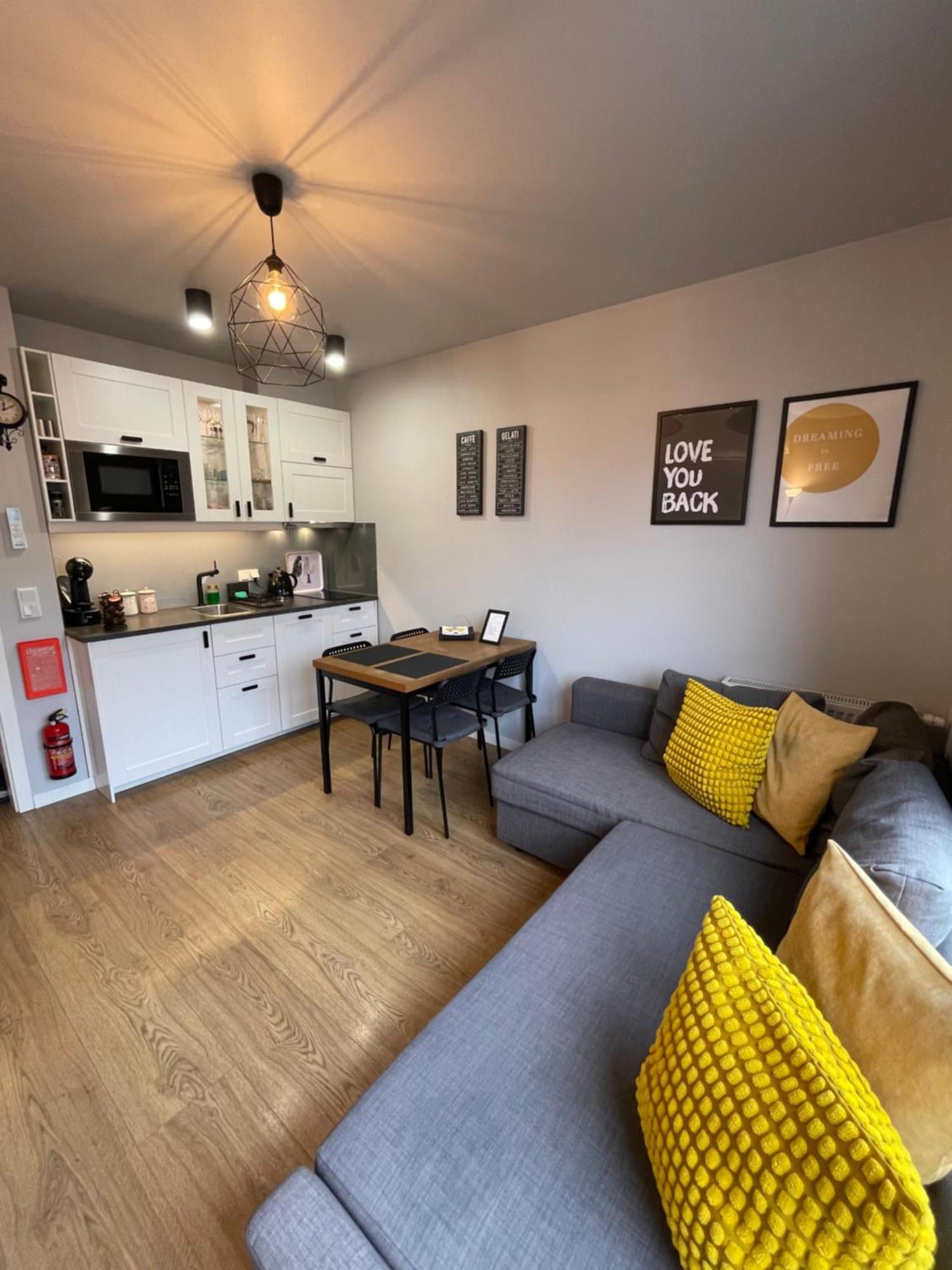 Sunflower Apartment Old Town Краков Экстерьер фото